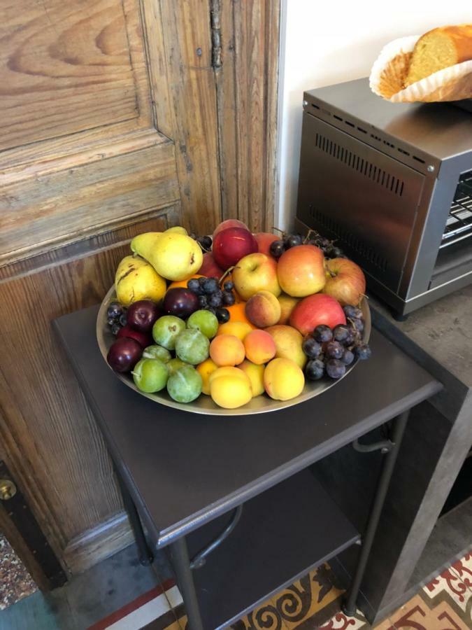 金色百合酒店 沃韦尔 外观 照片
